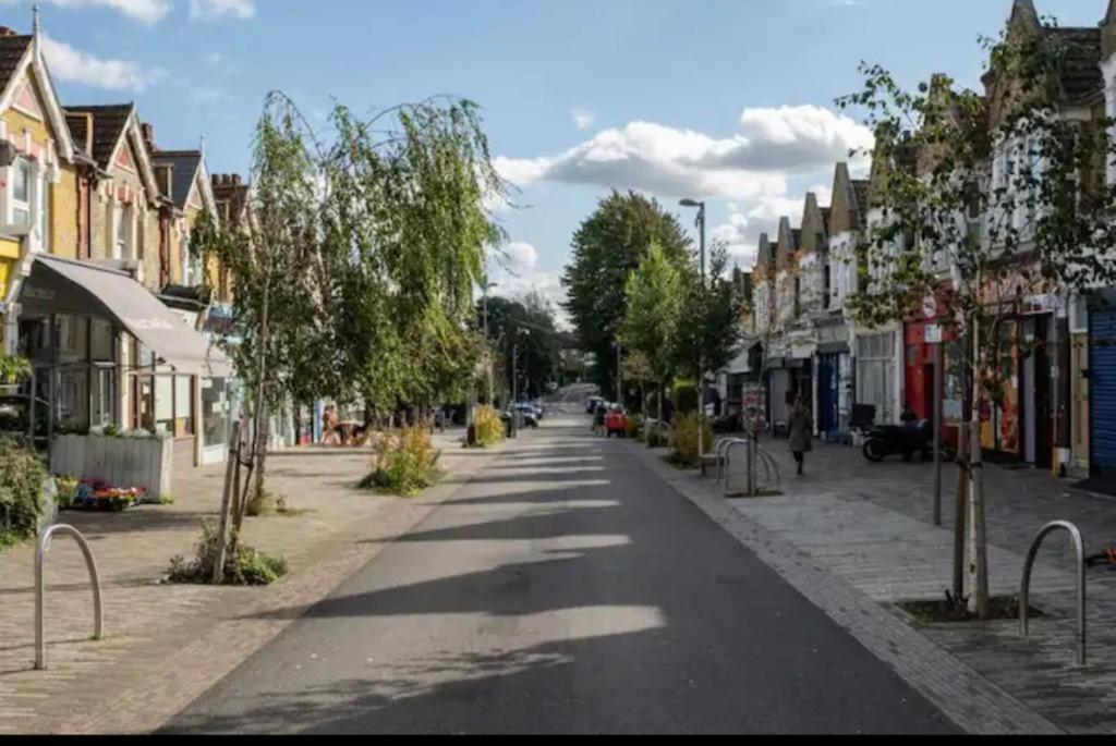 The Leyton Oasis Hotell London Exteriör bild