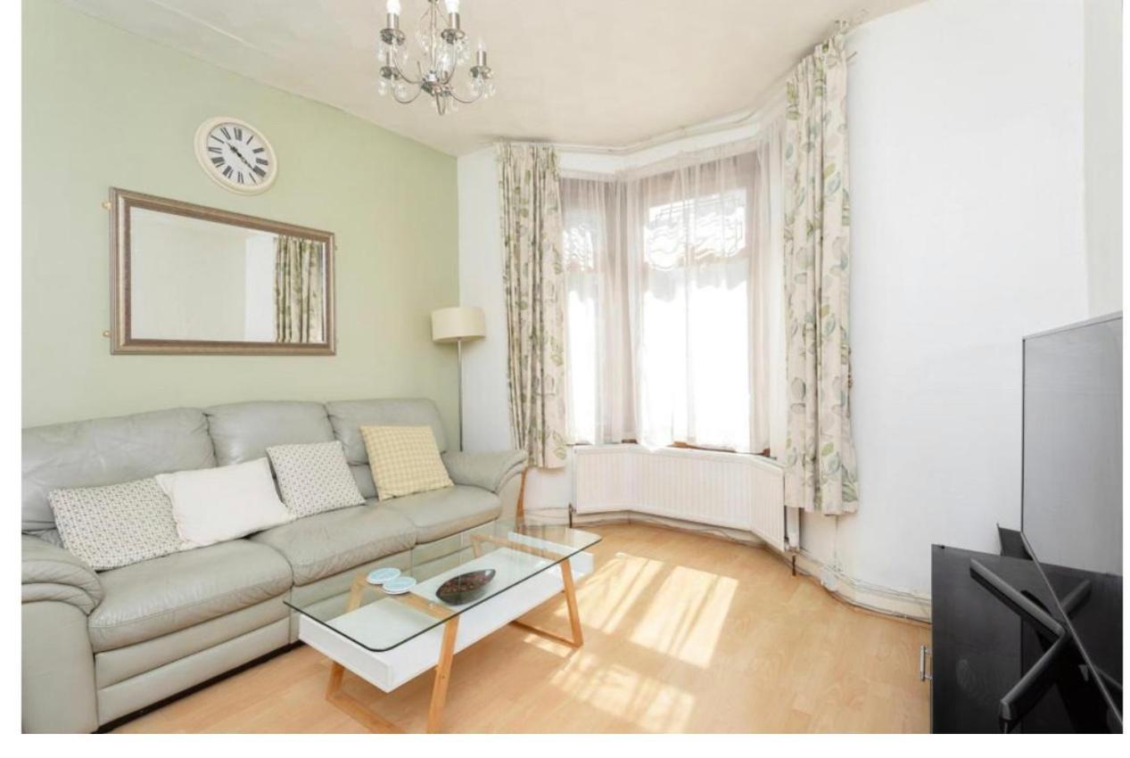 The Leyton Oasis Hotell London Exteriör bild
